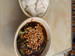 木姜子蘸水卷粉-余庆小吃(小吃一条街店)