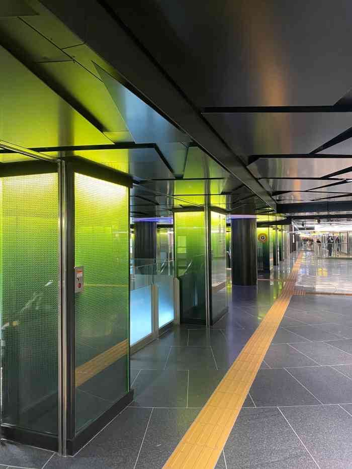 自己也是在银座闲逛,."-大众点评移动版