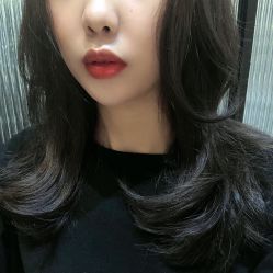 -HAIR CORNER