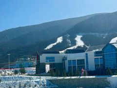 -鳌山滑雪度假区