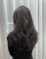 -虫二·专注健康烫染沙龙