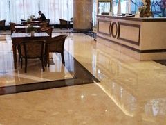 -深圳君逸国际酒店(龙岗横岗塘坑地铁站店)