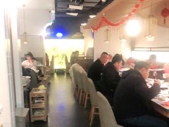 大堂-左庭右院鲜牛肉火锅(浦江欢乐颂店)