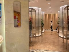 -香港百合居(LCM置汇旭辉广场店)