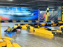 -极限PLAY运动娱乐新世界·团建派对潮玩休闲馆·室内蹦极高空游乐园