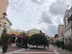 -佛罗伦萨小镇广佛名品奥特莱斯(疏港路店)