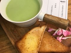 纯绿色青豆汤-麦甜创意轻食餐厅(西康路店)