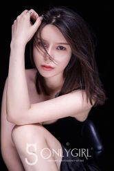 -onlygirl摄影美学馆高端定制(江滩店)