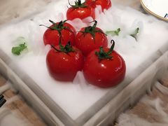 番茄脆菇沙拉-小大董·烤鸭(王府井apm店)