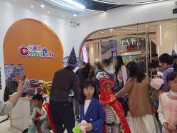 -卡通派潮品玩具折扣仓(青岛新城吾悦广场店)
