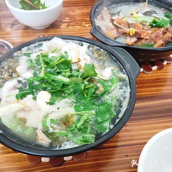 杨记砂锅米线荤豆花(农民街店)