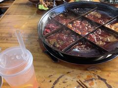 -正南齊北重庆老火锅(光华村直营店)