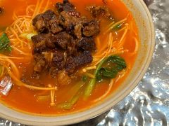 -粉八·云南米线·建水烧烤(常熟路店)