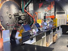 -极限PLAY运动娱乐新世界·团建派对表演休闲馆·室内高空游乐园