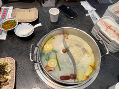 -江小渔鲜鱼火锅(西二道街店)
