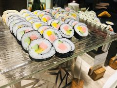 -元素自助餐厅·生蚝·海鲜·刺身(萝岗汇华希尔顿逸林酒店)