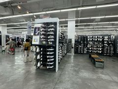 -迪卡侬(鲁泰大道店)