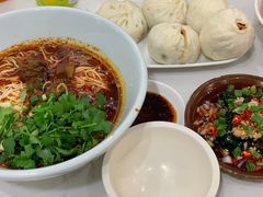 -李与白包子铺(桐梓林店)