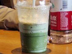 -星巴克(杭州东站东到达店)
