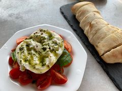burrata&nbsp;caprese-Fiume福弥意大利餐厅