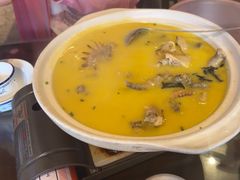 -富正毅三下锅·湘西韵味(天门山索道店)