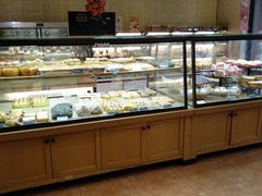 面包甜点陈列柜-味多美蛋糕(三元桥店)
