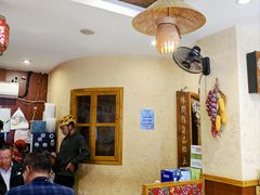 -靠山屯东北铁锅炖(东北菜，古美西路店)