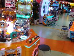 -爱玩嘉年华(龙湖源著天街店)