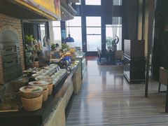 -唐拉雅秀酒店-西锦汇空中BBQ·思创餐厅