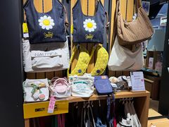 -九木杂物社(恒隆广场店)