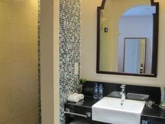 -月亮河温泉度假酒店