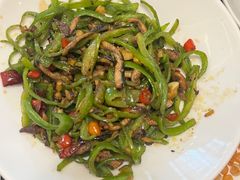 -鱼鲜饭香·招牌汽锅剁椒鱼头王