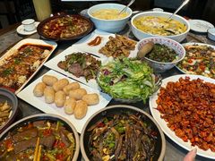 -小三峡食府(西五路店)