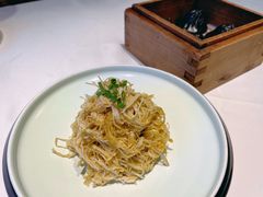 古法葱油笋丝-民国红公馆·秦淮八艳(夫子庙店)
