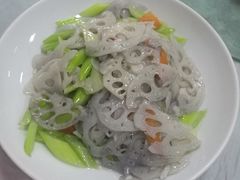 -芸海阁·农家私房菜(沙家浜景区出口店)