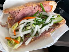 -Bánh Mì Huynh Hoa