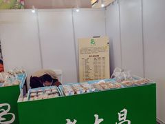 -梅龙镇广场