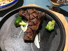 黑椒朗姆厚牛排-俄士厨房(未来城店)