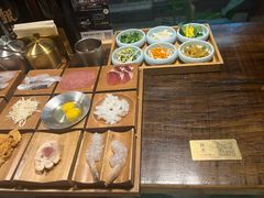 -银米·云南传统过桥米线(双廊黑金冠店)