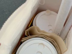-喜茶(杭州滨江宝龙店)