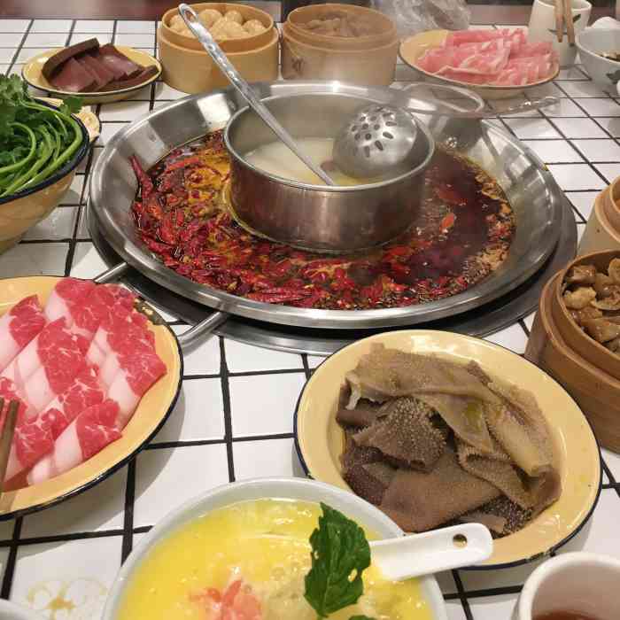 斌弟卤味火锅(九龙仓创始店)-"反正没有一天不是在长胖的路上,也没有