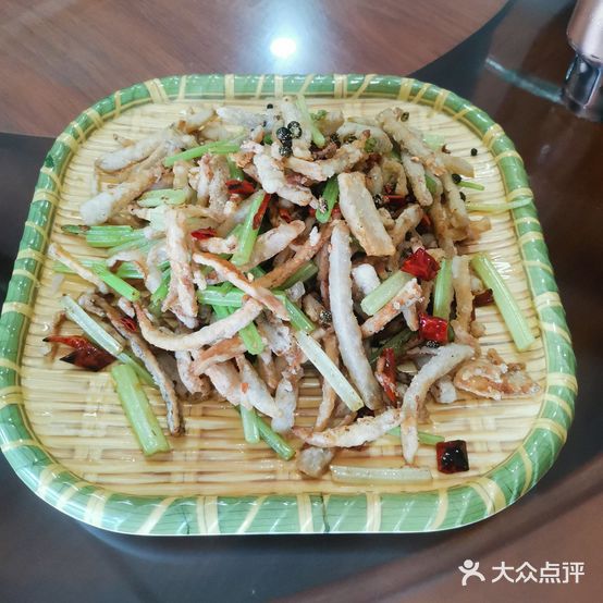 川味平价鱼庄家庭菜(中北春天店)