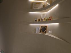 -VALMONT·若嫚蝶国际美肤中心
