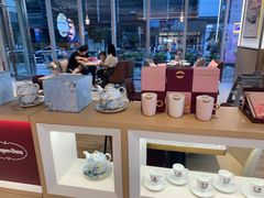 零售区-哈根达斯(世界城店)