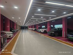 -金融街购物中心停车场