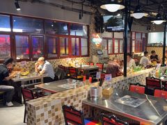-马路牙子烧烤音乐酒馆(望京店)