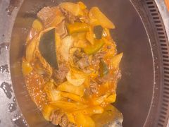 -山河屯铁锅炖·非遗东北菜(南山店)
