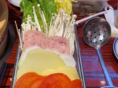 -沙胆彪炭炉牛杂煲(上海日月光广场店)