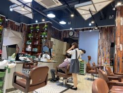 -PE SALON