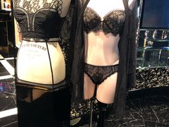 -Victoria's Secret(杭州湖滨银泰in77店)